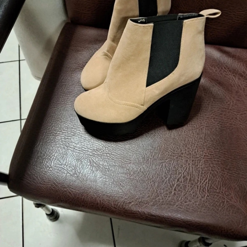 Primark Tan and Black Heeled Boots